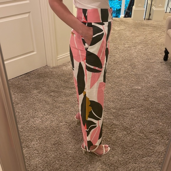 NWT Boden Printed Linen Pants
Ivory, Abstract Bloom size 6 - Picture 2 of 7